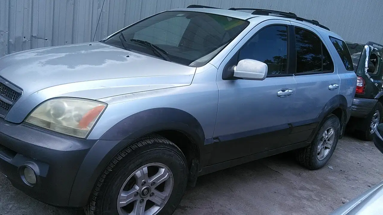 Photo of 2004 Kia Sorento