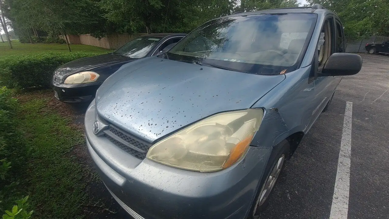 Photo of 2005 Toyota Sienna