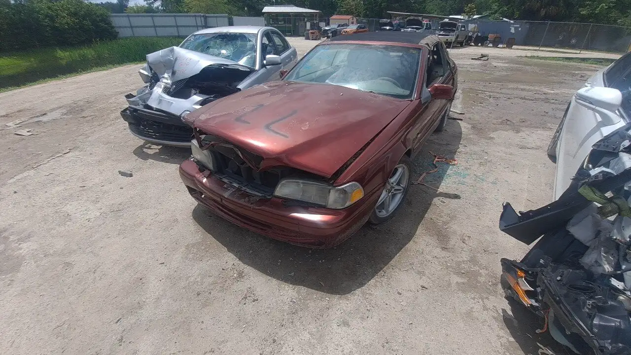 Photo of 2000 Volvo C70