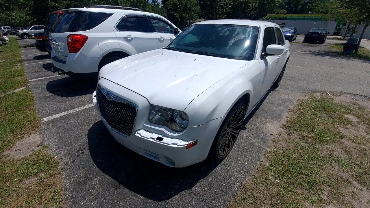 Photo of 2010 Chrysler 300