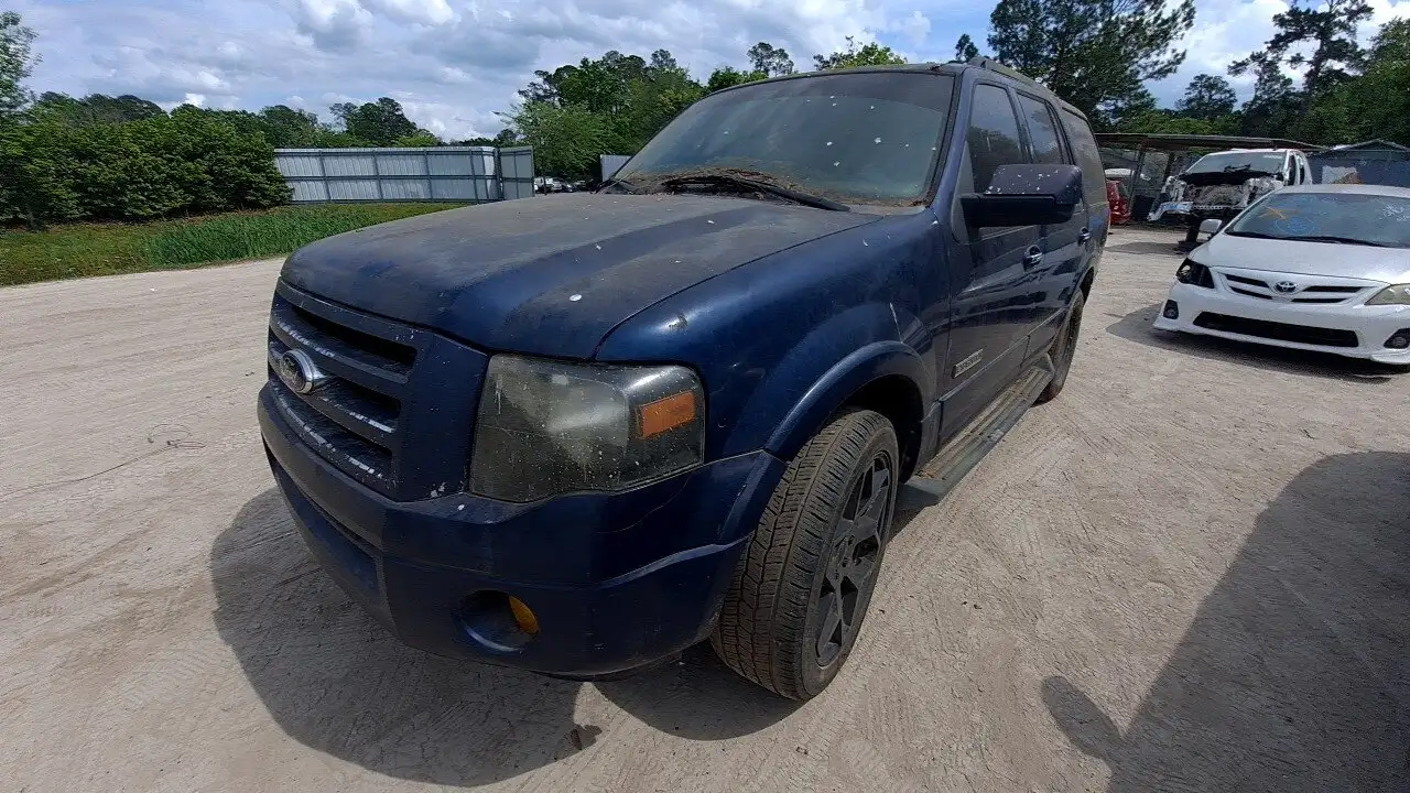 Photo of 2008 Ford Expedition