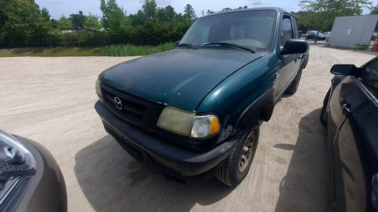 Photo of 2001 Mazda B3000
