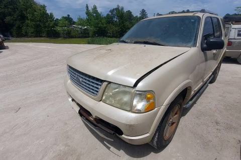 Photo of 2005 Ford Explorer