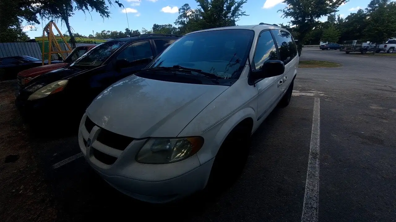 Photo of 2002 Dodge Grand Caravan