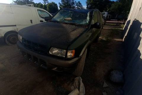 Photo of 2000 Isuzu Rodeo