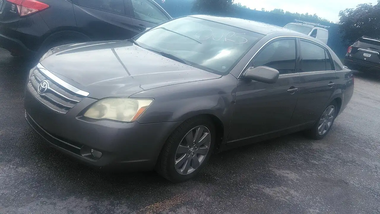Photo of 2006 Toyota Avalon