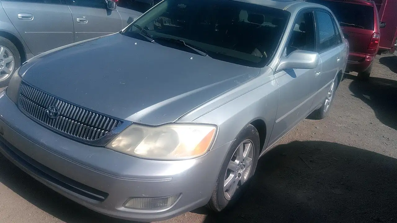 Photo of 2001 Toyota Avalon