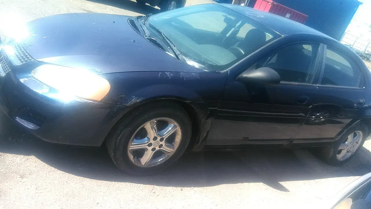 Photo of 2006 Dodge Stratus