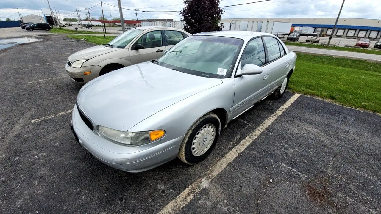 Photo of 2000 Buick Century