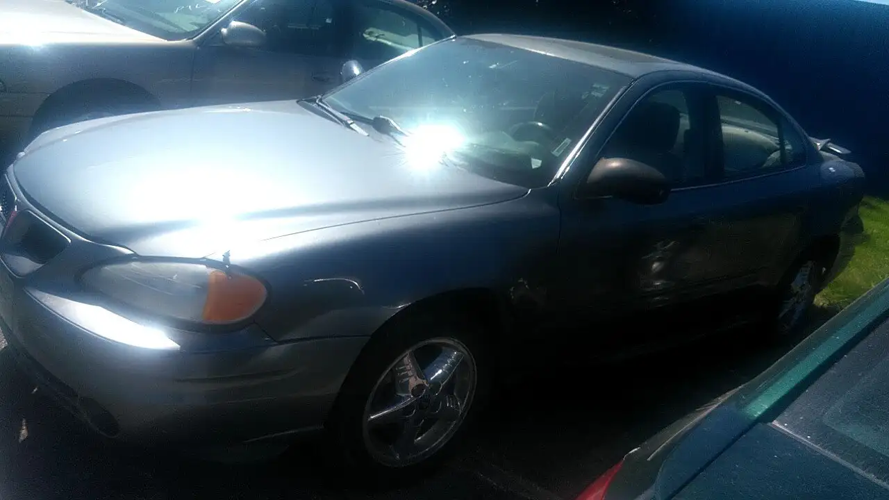 Photo of 2004 Pontiac Grand Am