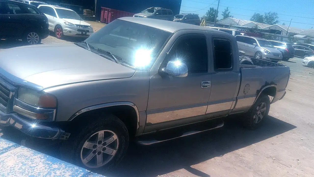 Photo of 2003 Gmc Sierra 1500