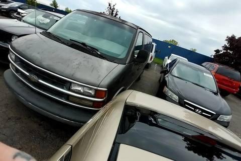 Photo of 2000 Chevrolet Express 1500