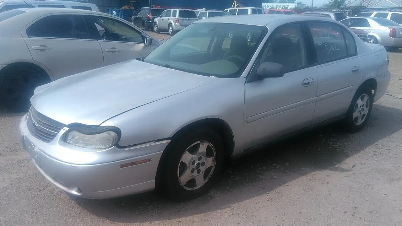 Photo of 2005 Chevrolet Classic