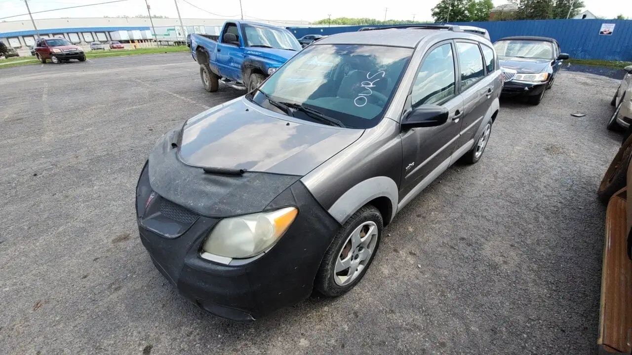 Photo of 2003 Pontiac Vibe