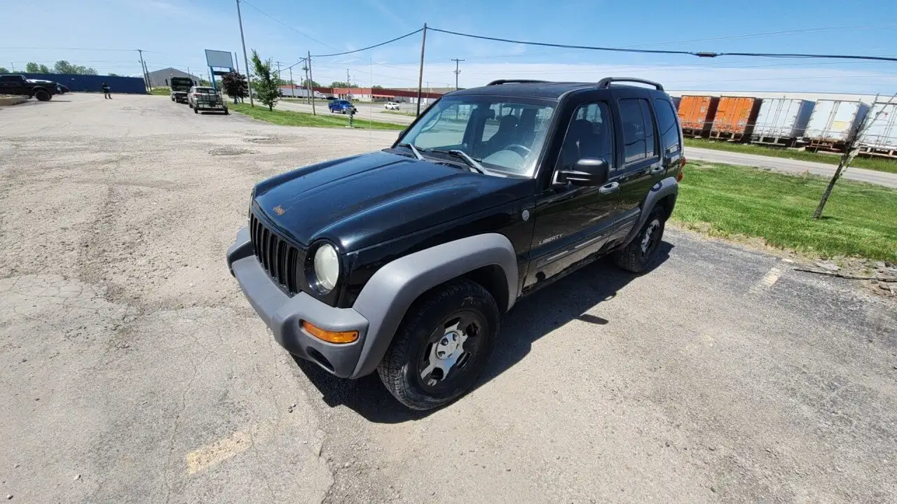 Photo of 2004 Jeep Liberty