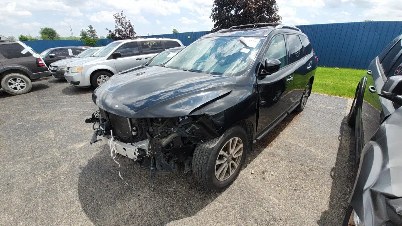 Photo of 2015 Nissan Pathfinder