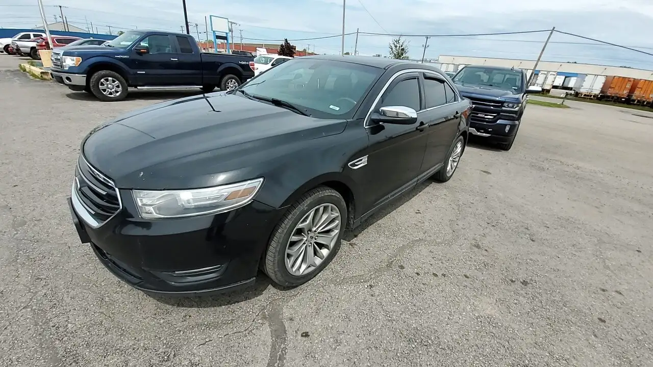 Photo of 2014 Ford Taurus