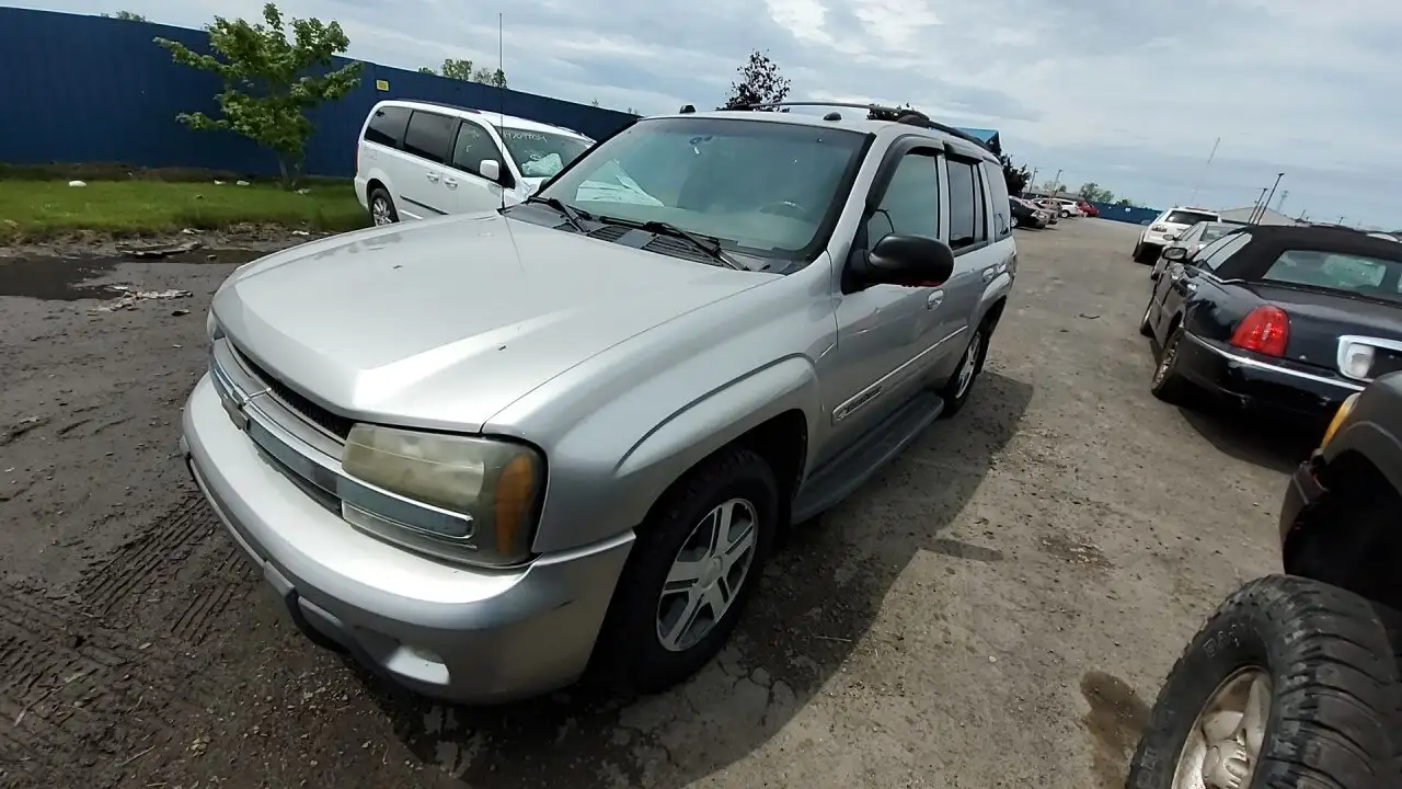 Photo of 2004 Chevrolet Trailblazer