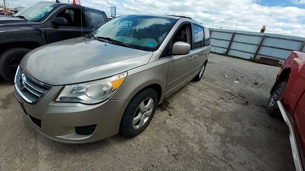Photo of 2009 Volkswagen Routan