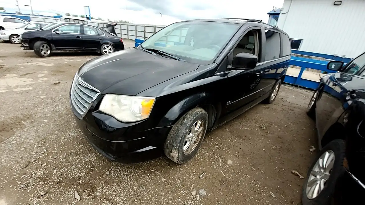 Photo of 2008 Chrysler Town & Country