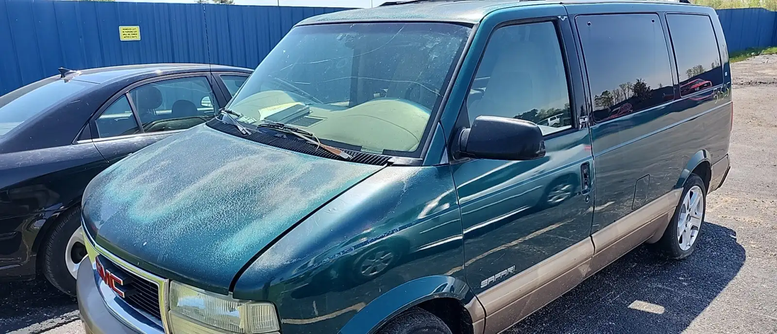Photo of 1997 Gmc Safari