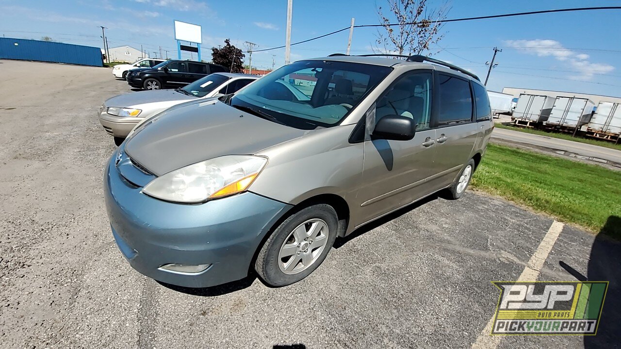 Photo of 2006 Toyota Sienna