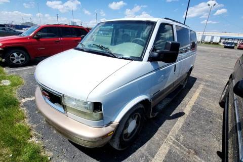 Photo of 2002 Gmc Safari
