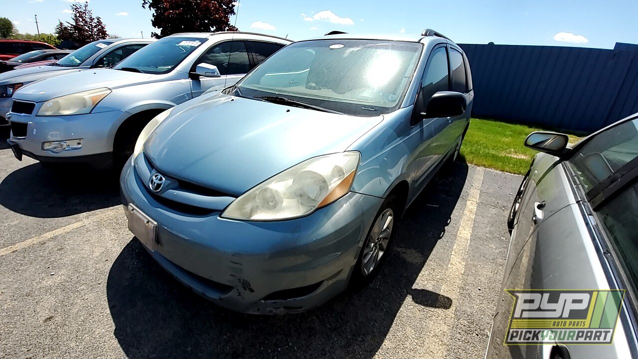 Photo of 2006 Toyota Sienna