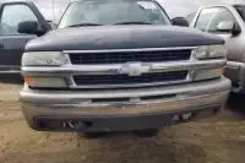 Photo of 2005 Chevrolet Suburban