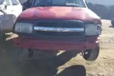 Photo of 2003 Chevrolet Tracker
