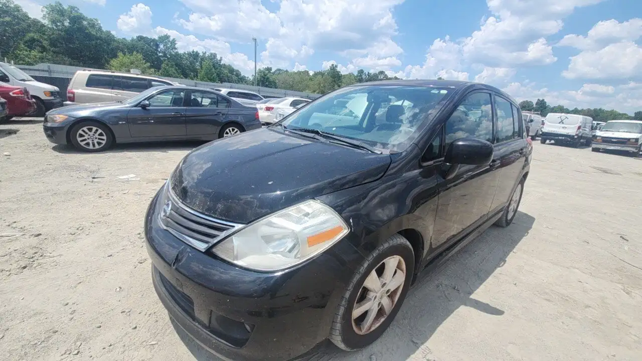 Photo of 2012 Nissan Versa