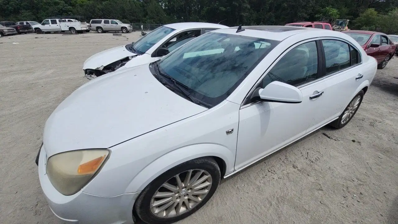 Photo of 2009 Saturn Aura