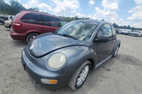 Photo of 2005 Volkswagen Beetle