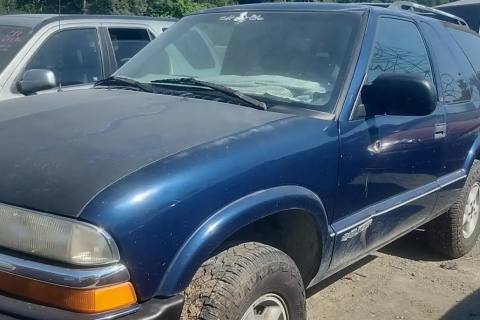 Photo of 1999 Chevrolet Blazer