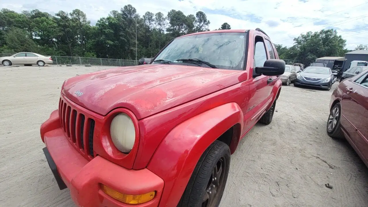 Photo of 2004 Jeep Liberty