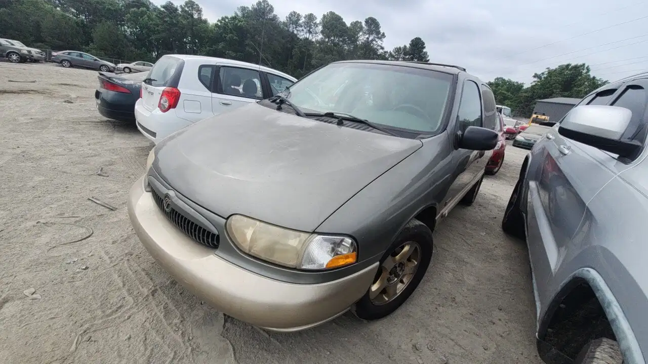 Photo of 2000 Mercury Villager