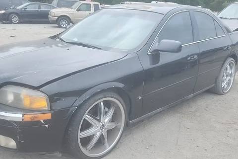 Photo of 2000 Lincoln Ls