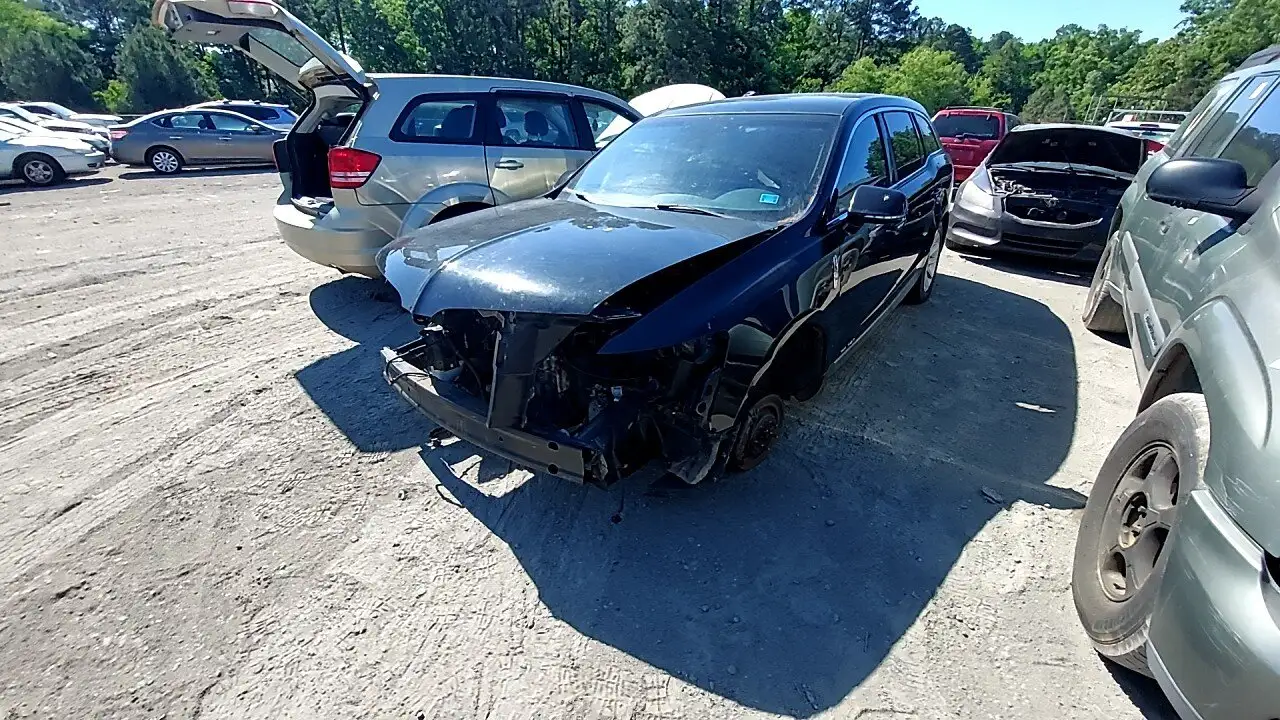 Photo of 2015 Lincoln Mkt