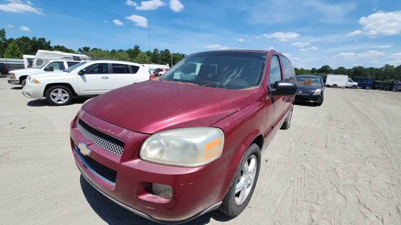 Photo of 2005 Chevrolet Uplander