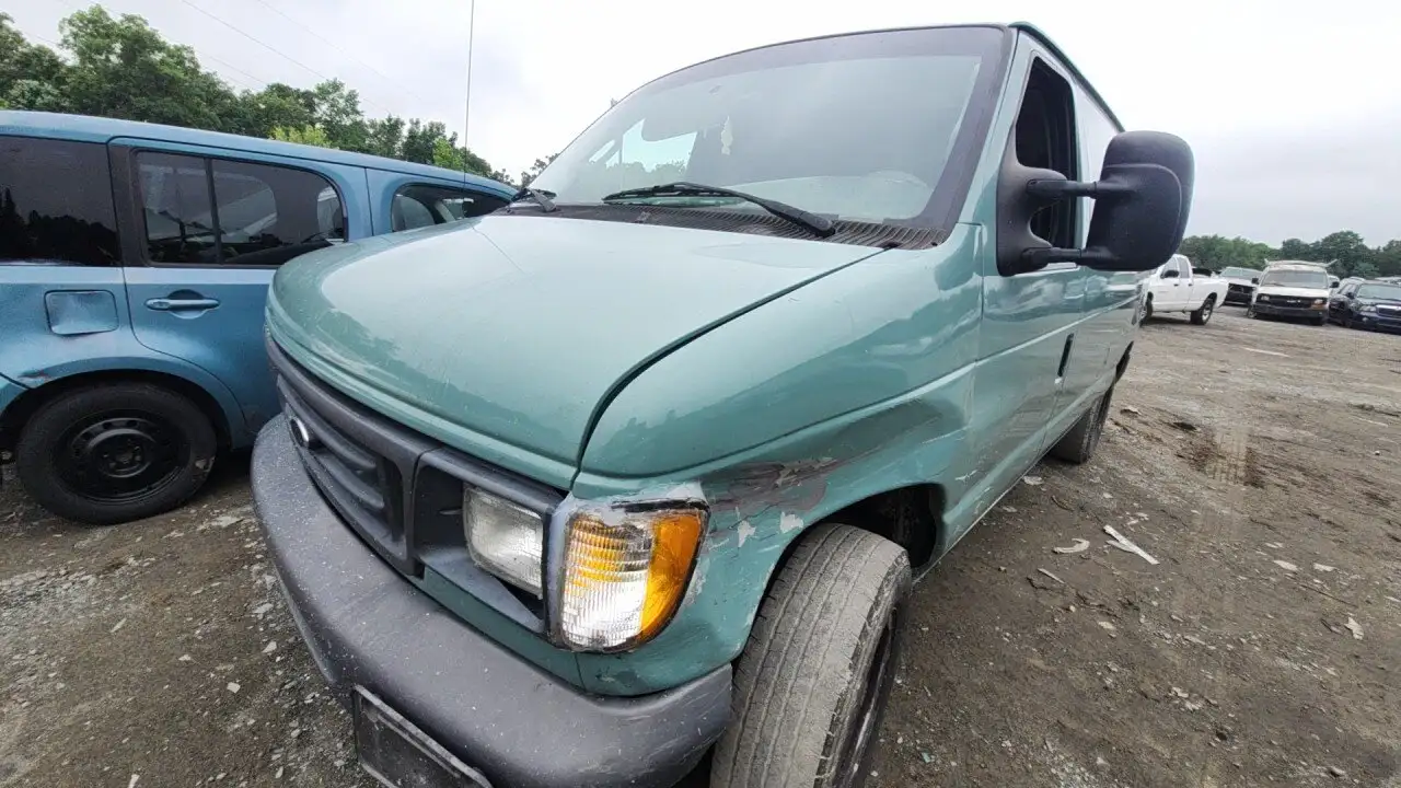 Photo of 2007 Ford E-150