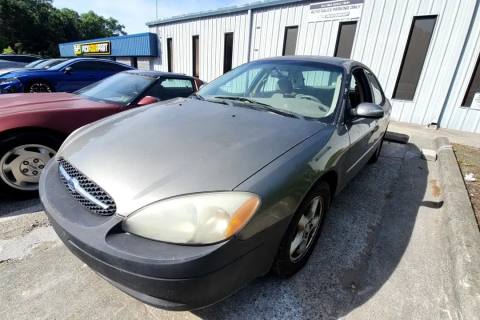 Photo of 2003 Ford Taurus