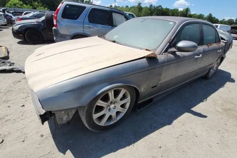 Photo of 2004 Jaguar Xj8