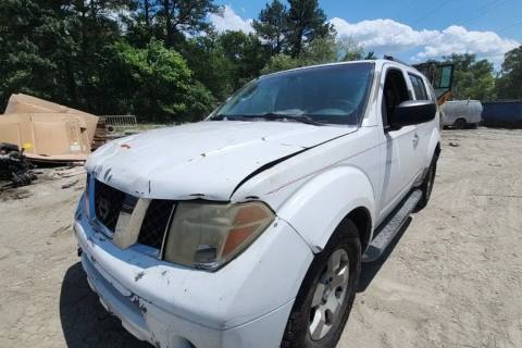Photo of 2005 Nissan Pathfinder