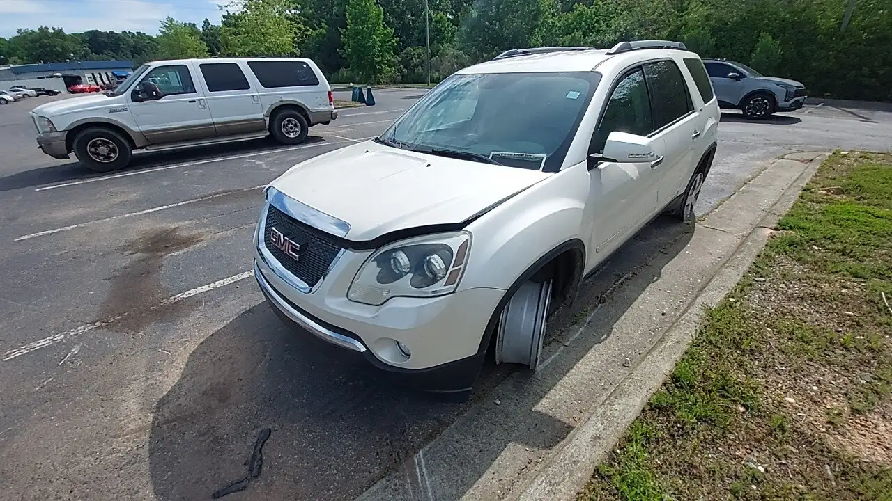 Photo of 2011 Gmc Acadia