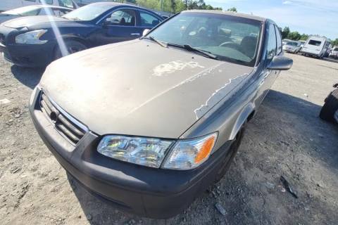 Photo of 2000 Toyota Camry