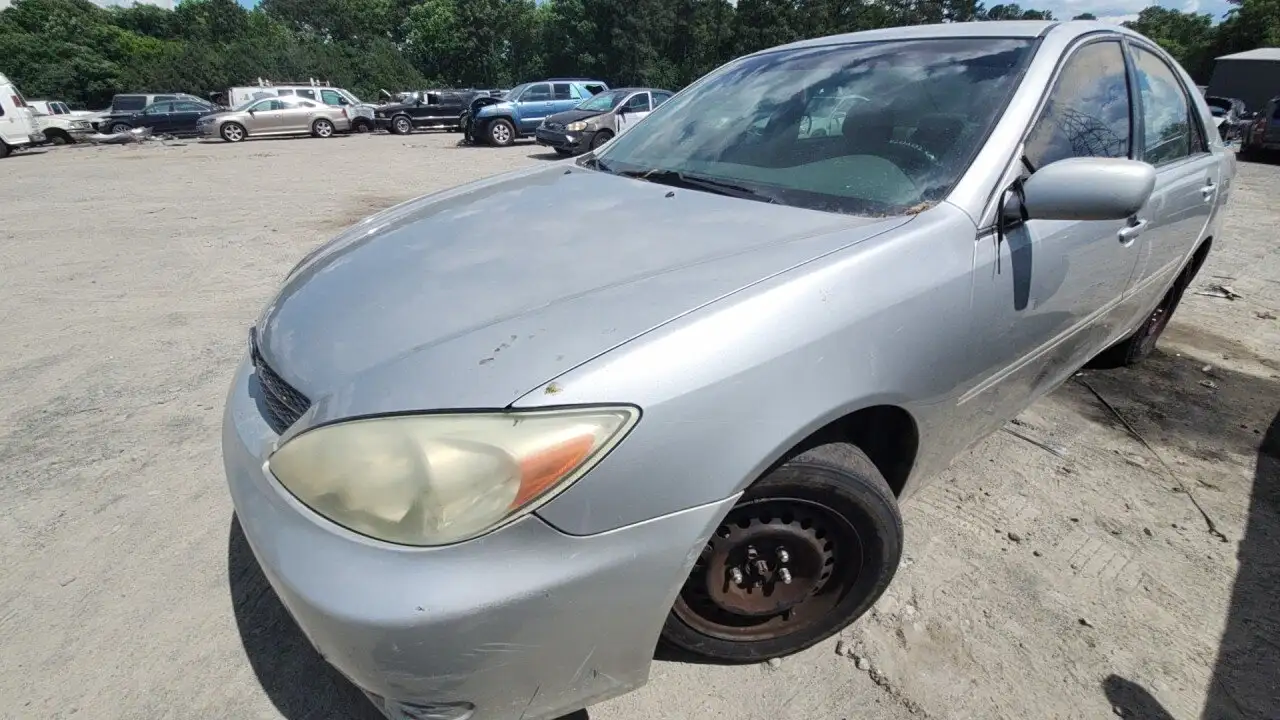 Photo of 2004 Toyota Camry