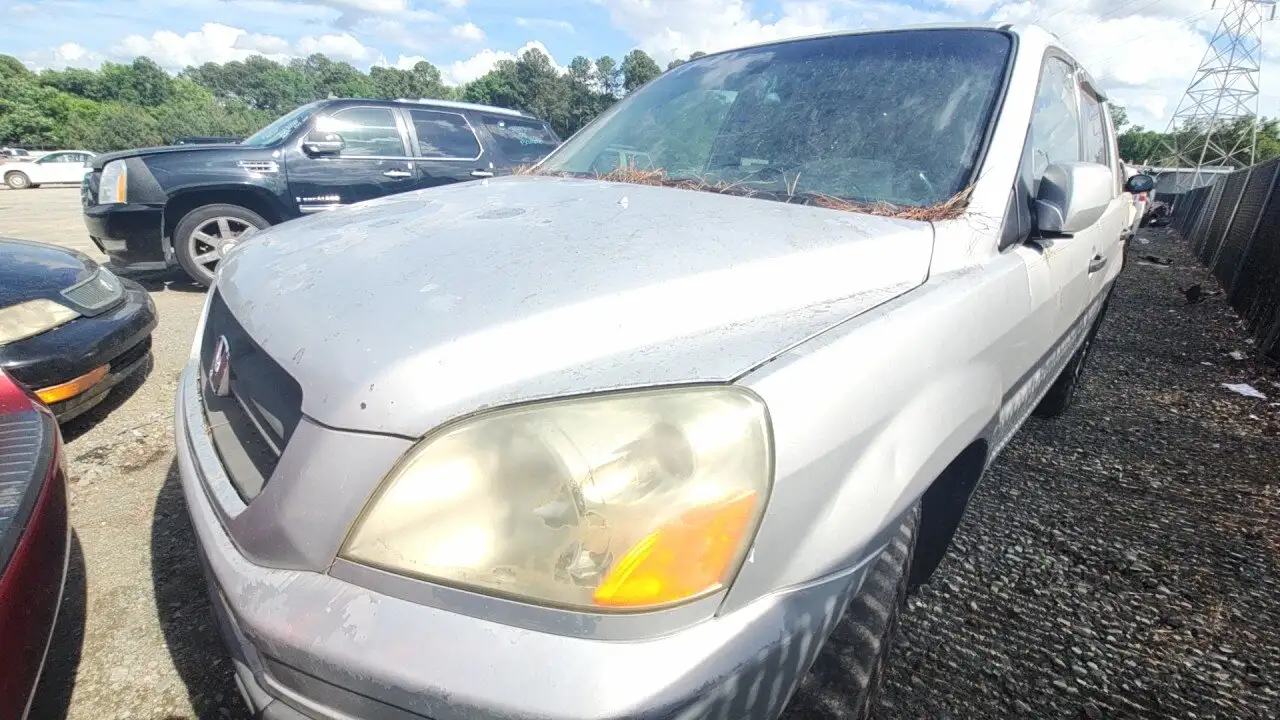 Photo of 2003 Honda Pilot
