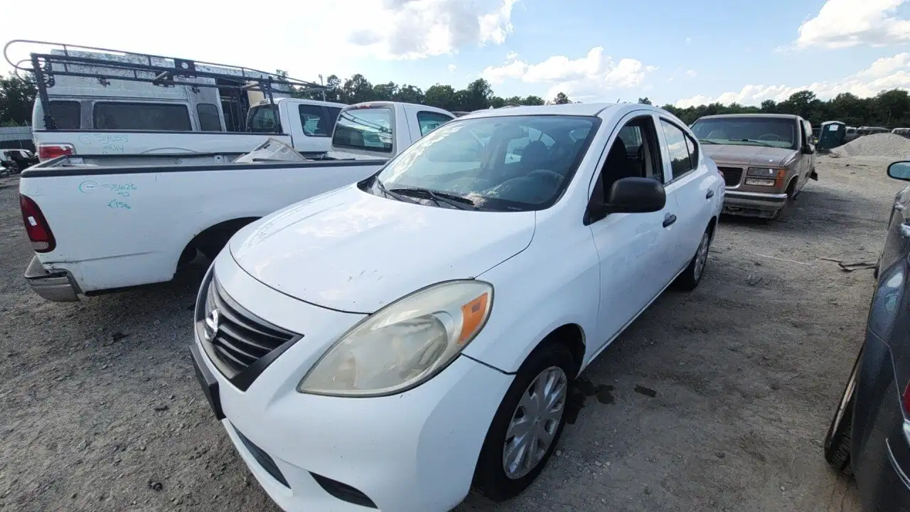 Photo of 2013 Nissan Versa