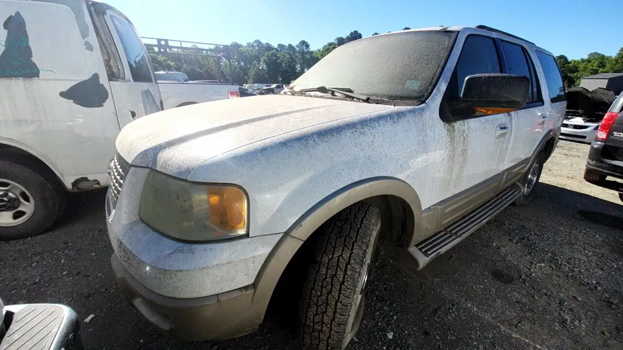 Photo of 2006 Ford Expedition