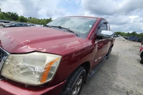 Photo of 2004 Nissan Titan